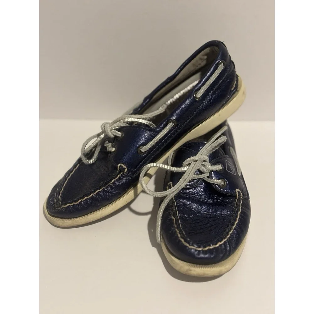 Sperry TopSider Metallic Blue Leather Women's Boat‎ Shoes Charms Size 6M